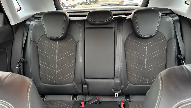 Vauxhall Grandland 1.2 Turbo Ultimate 5dr Petrol Hatchback